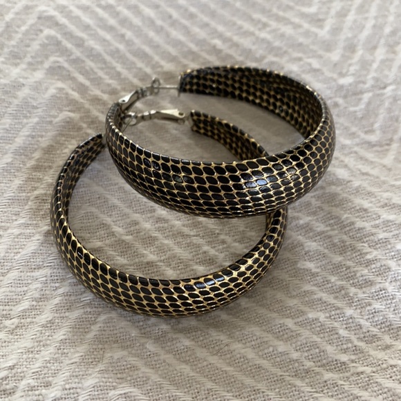 $5 ADD ON - Faux snake leather hoop earrings - Picture 3 of 3
